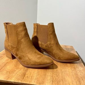 Chinese laundry booties